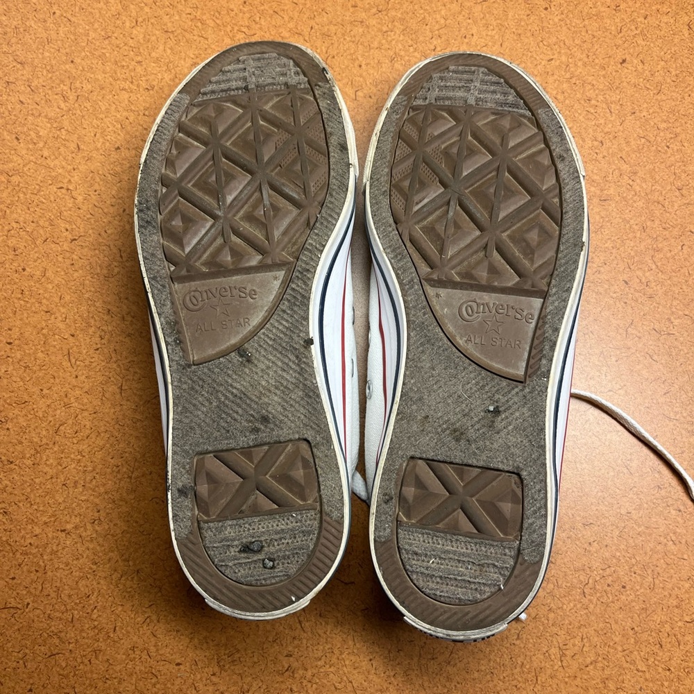 Converse Chuck Taylor All Star Women Size 8 White Low Top Sneakers W7652 - Picture 8 of 9